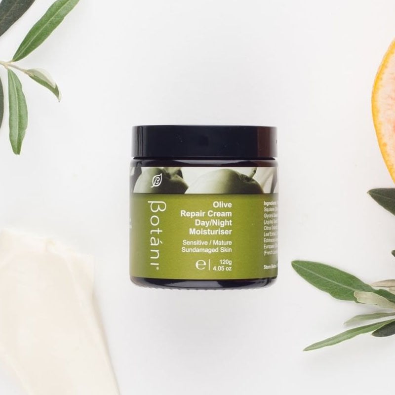 Kem Olive Dưỡng Ẩm Chuyên Sâu Ngày Và Đêm – Olive Repair Cream Day & Night Moisturiser